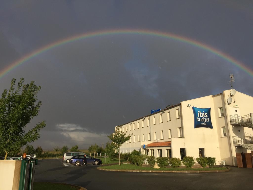 Ibis Budget Niort - La Creche Exterior photo